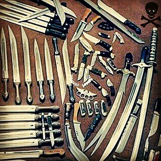 کلکسیونی از بهترینهای چاقو (@knifeshop11)
