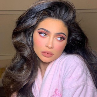 Kylie Jenner (@kyliejenner)