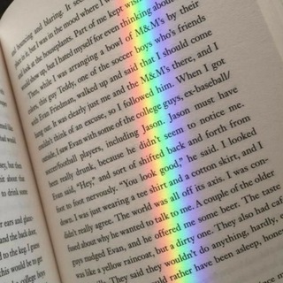 Rainbow •🌈 (@llbookstore)
