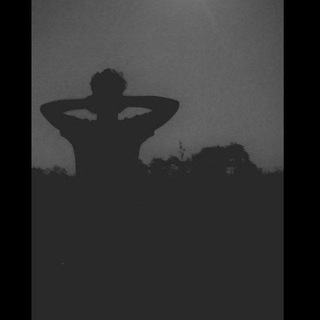 𝕋𝕙𝕖 𝕕𝕒𝕣𝕜 𝕤𝕚𝕕𝕖 (@boyband00)